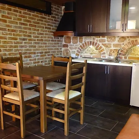 Guest house Lions Ksamil